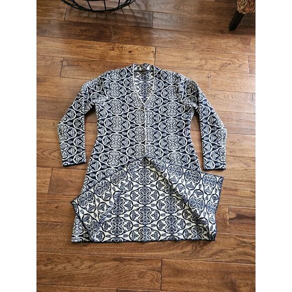 J Mclaughlin Soft Knit Cardigan Duster Women's Size L Navy Damask Cozy - Picture 4 of 14